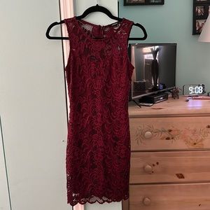 Maroon Lace Bodycon Dress